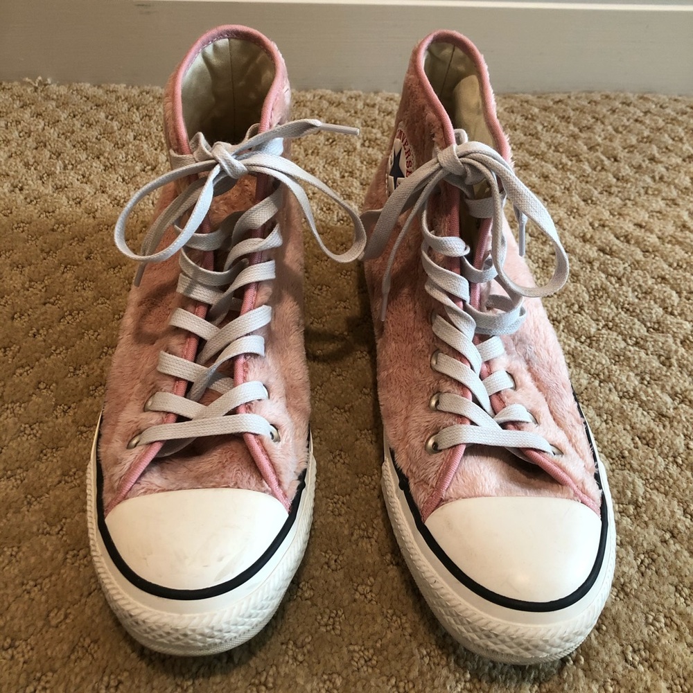 Pink fuzzy Converse